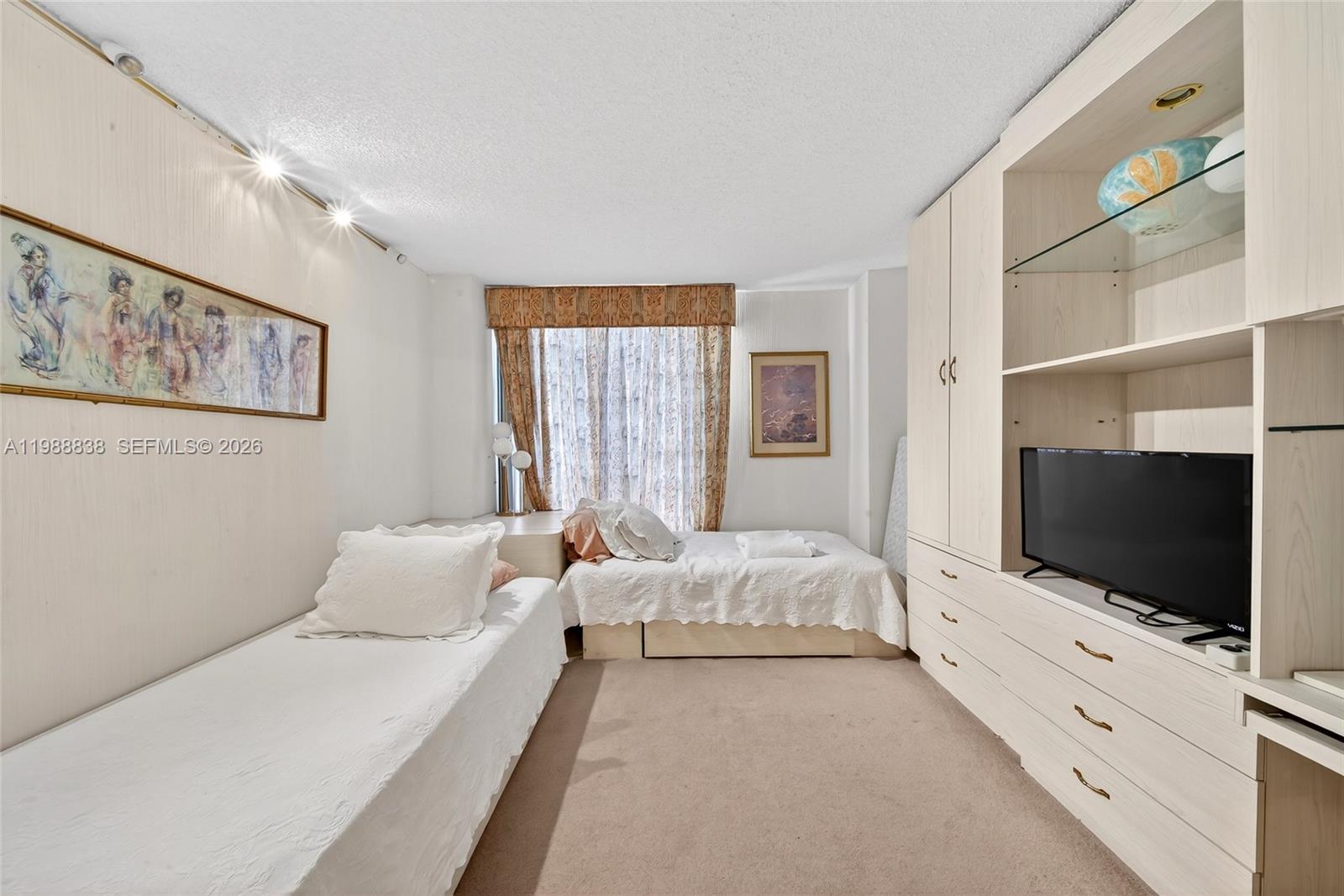 19667 Turnberry Way # 6A