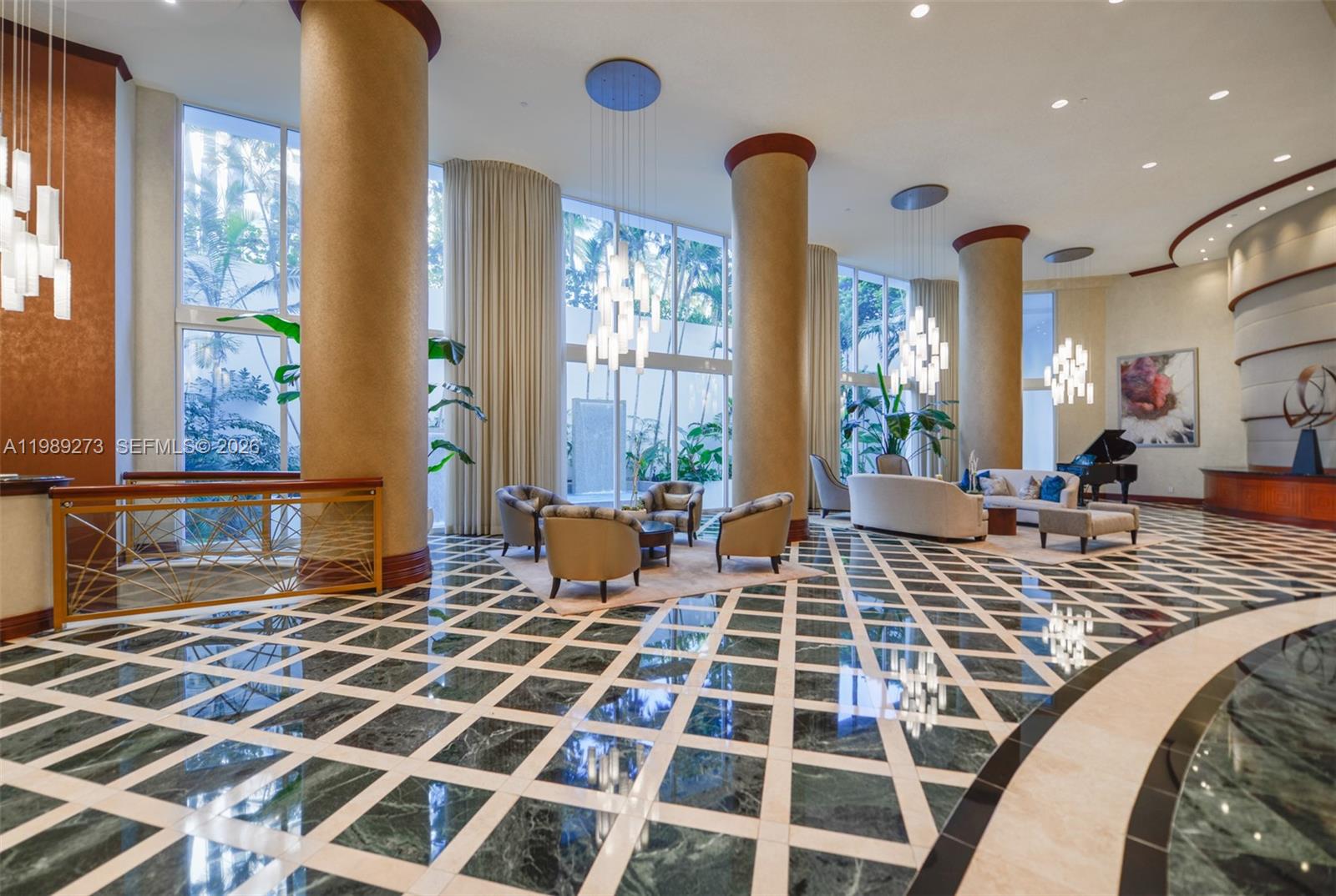 21050 Point Pl # 702