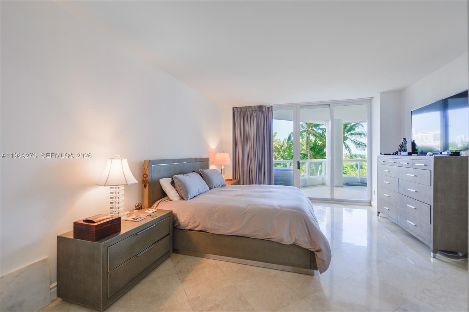 21050 Point Pl # 702