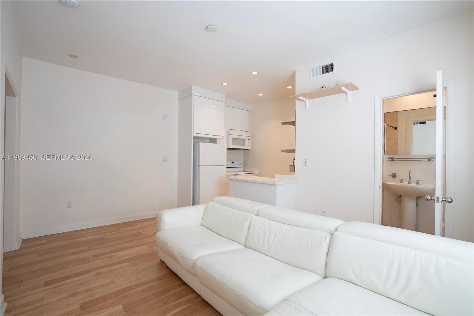 1211 Pennsylvania Ave # E1