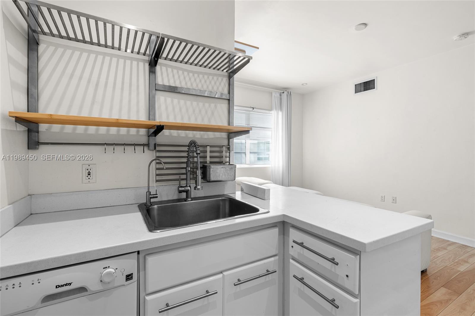 1211 Pennsylvania Ave # E1