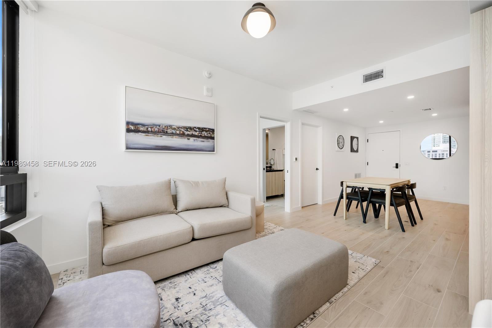 225 N Miami Ave. Unit: 3107