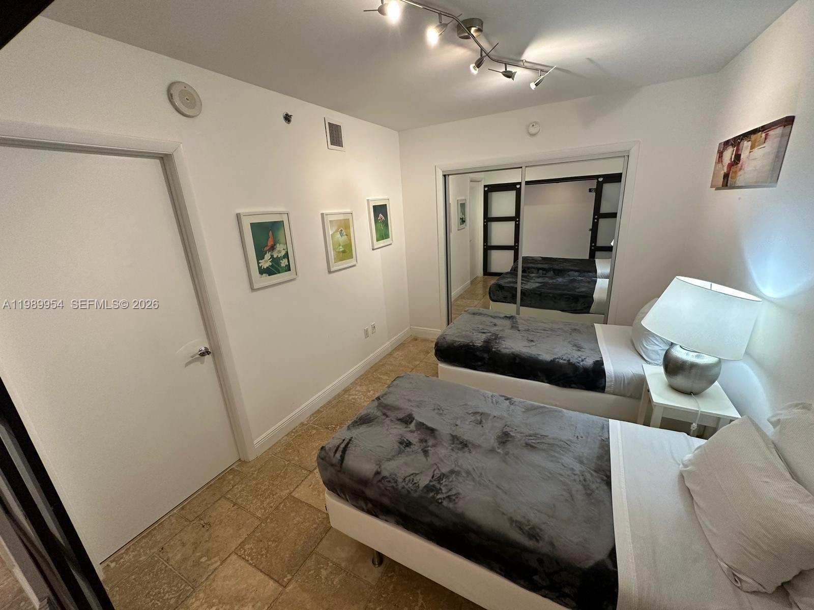 1830 S Ocean Dr # 4010