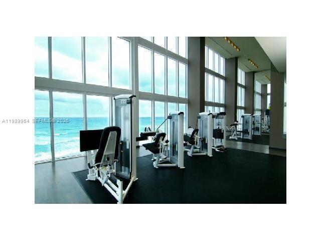 1830 S Ocean Dr # 4010