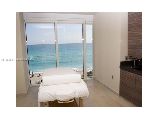 1830 S Ocean Dr # 4010