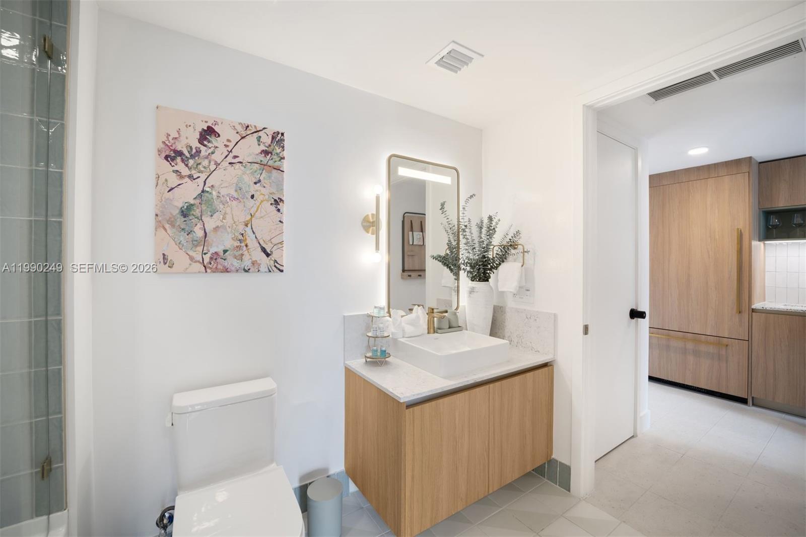 159 NE 6th St # 2607