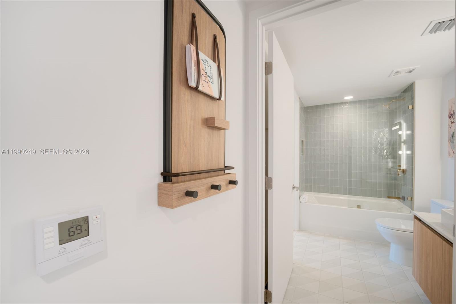 159 NE 6th St # 2607