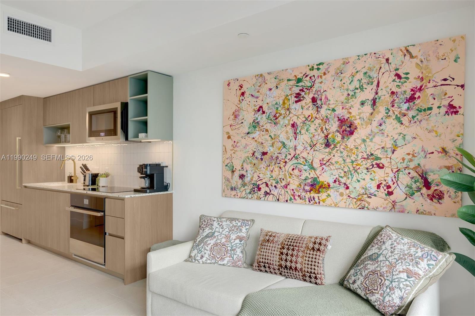 159 NE 6th St # 2607