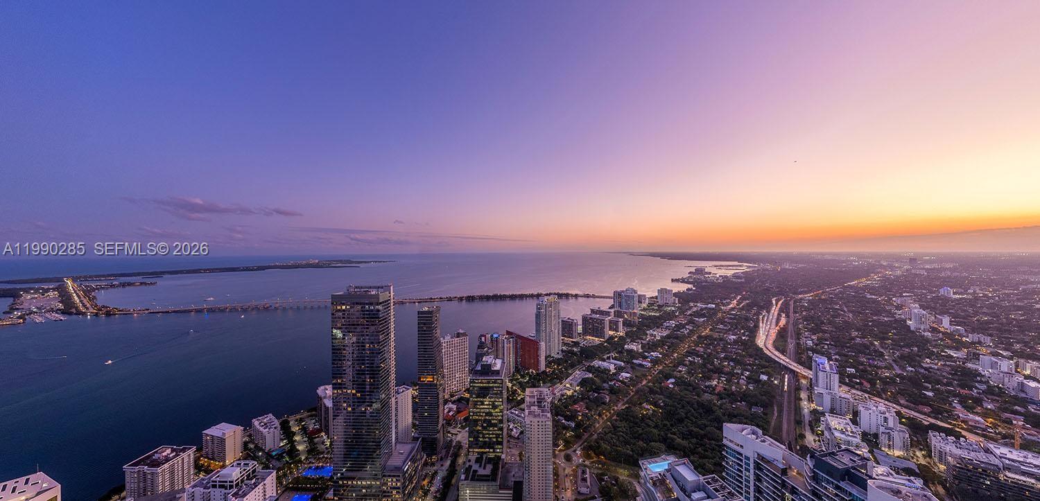 1210 Brickell Ave # 7001