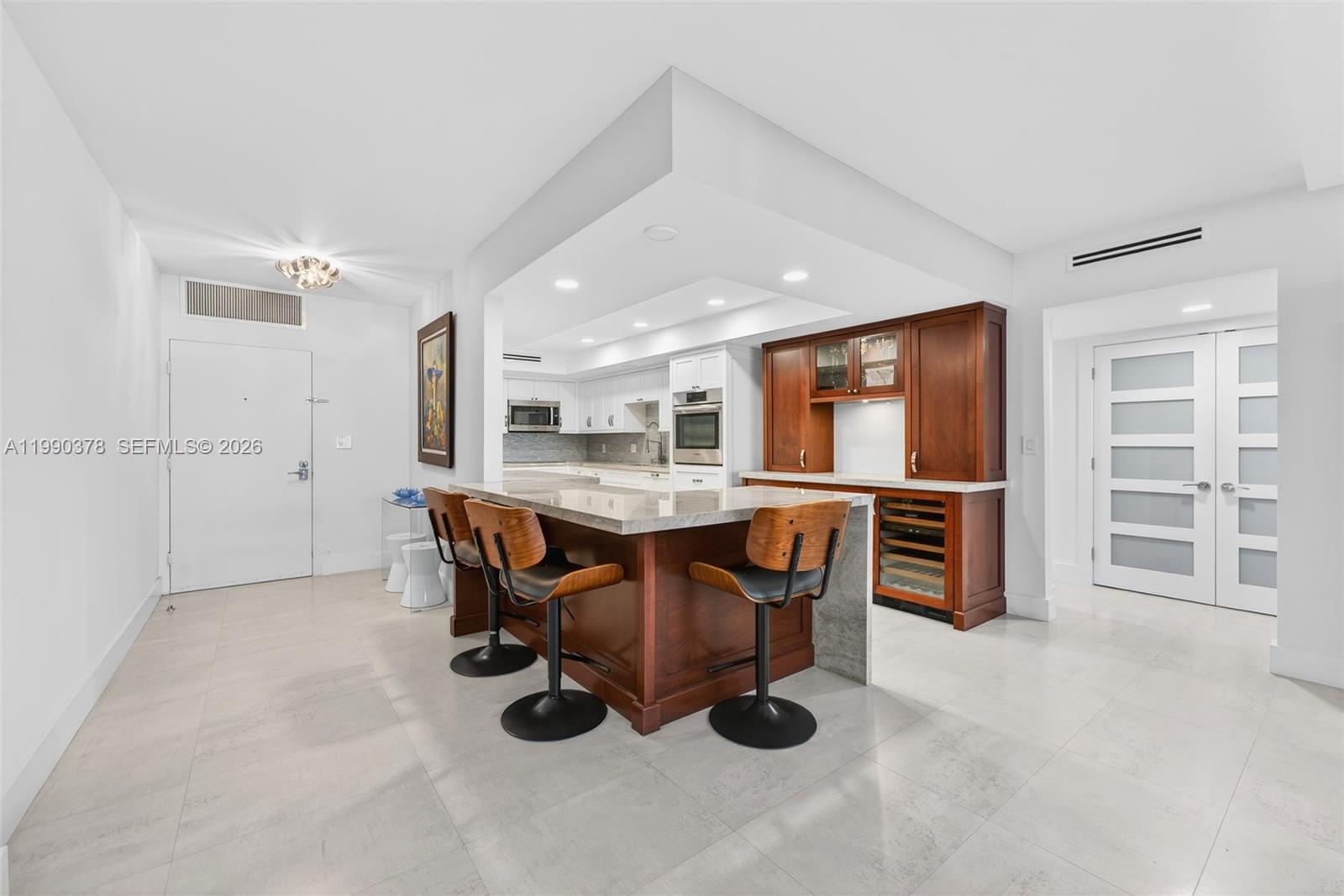 3725 S Ocean Dr # 1024