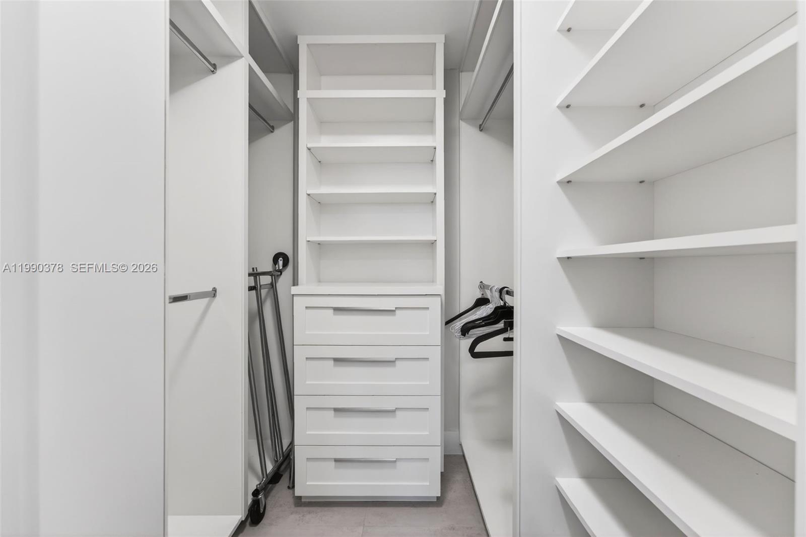 3725 S Ocean Dr # 1024