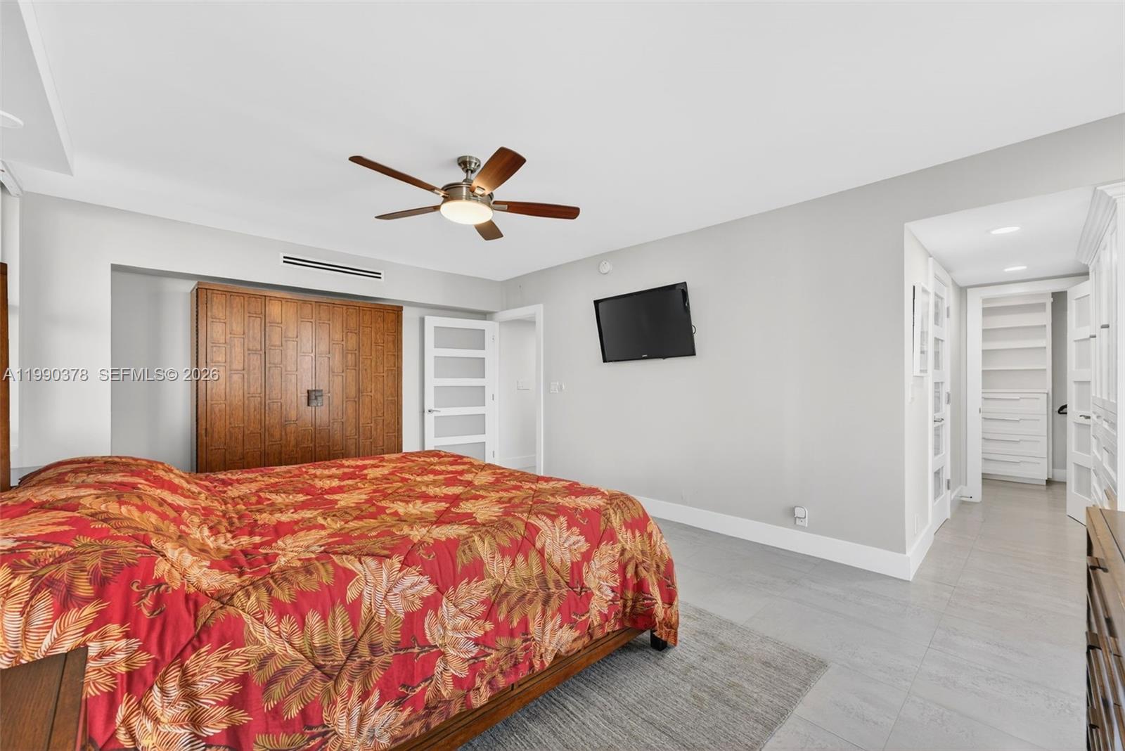 3725 S Ocean Dr # 1024