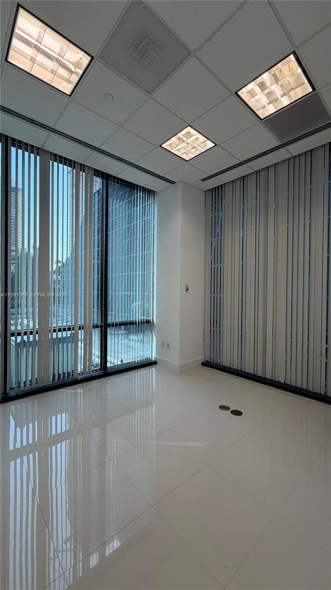 1200 Brickell Ave Unit: 200 D/E/F