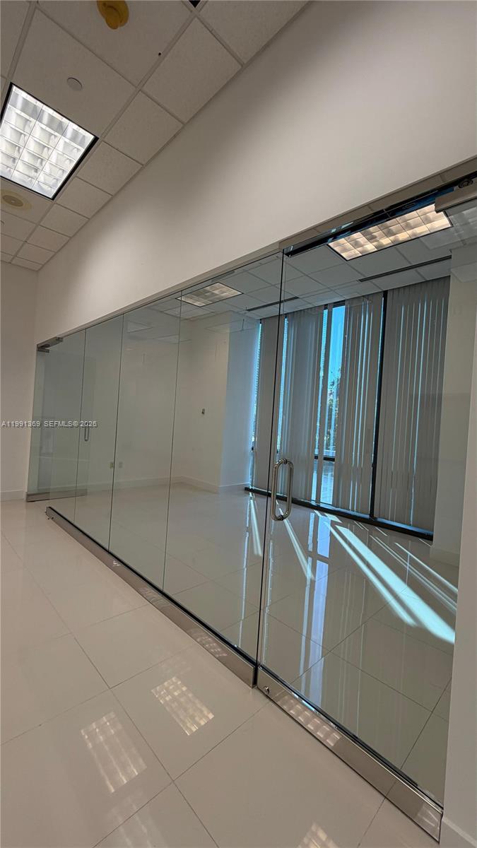 1200 Brickell Ave Unit: 200 D/E/F