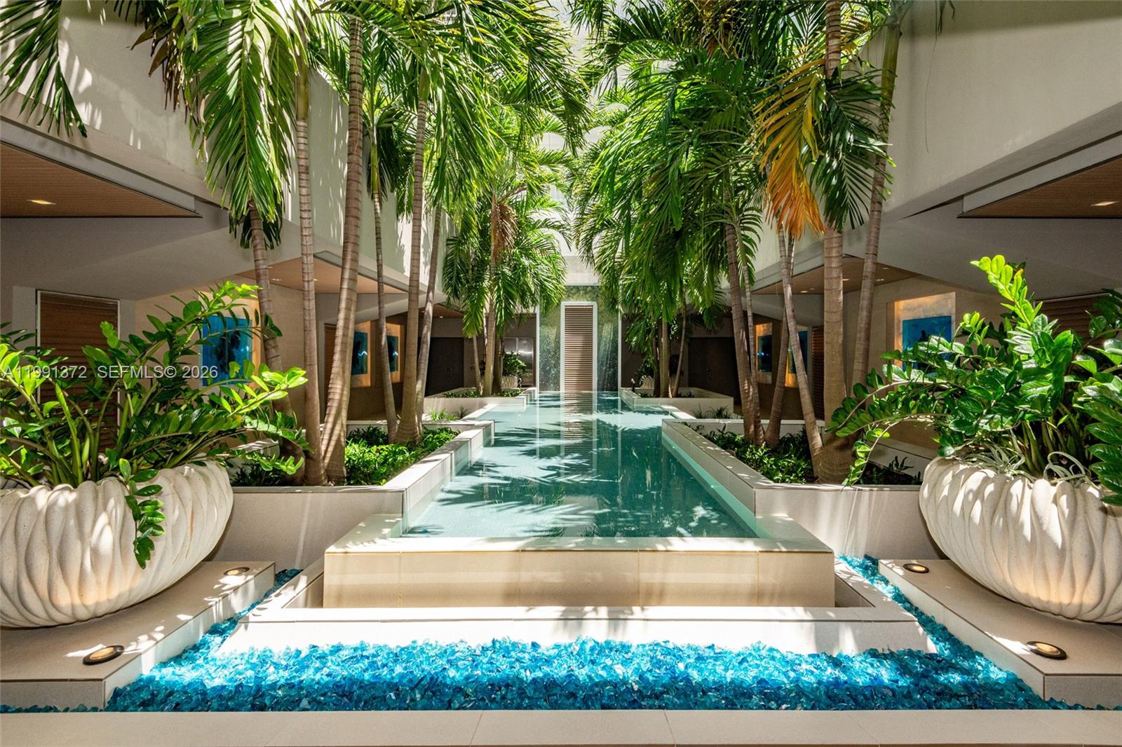 600 Grapetree Dr Unit: 9GN