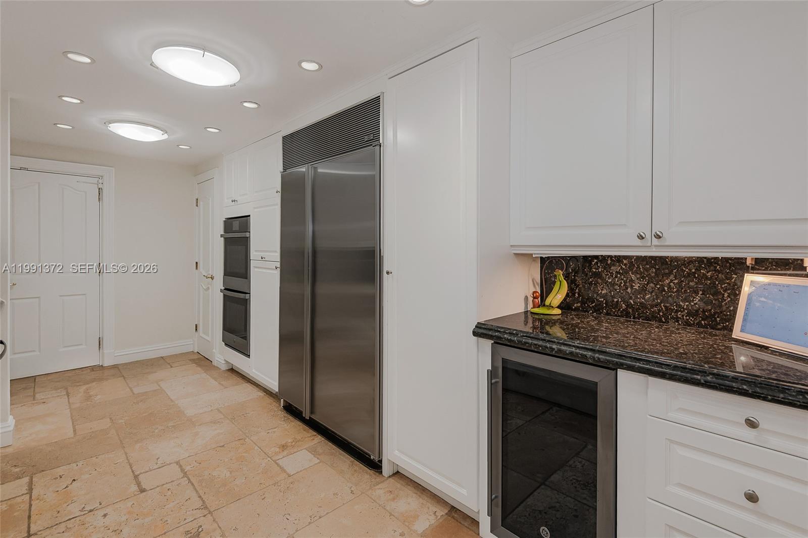 600 Grapetree Dr Unit: 9GN