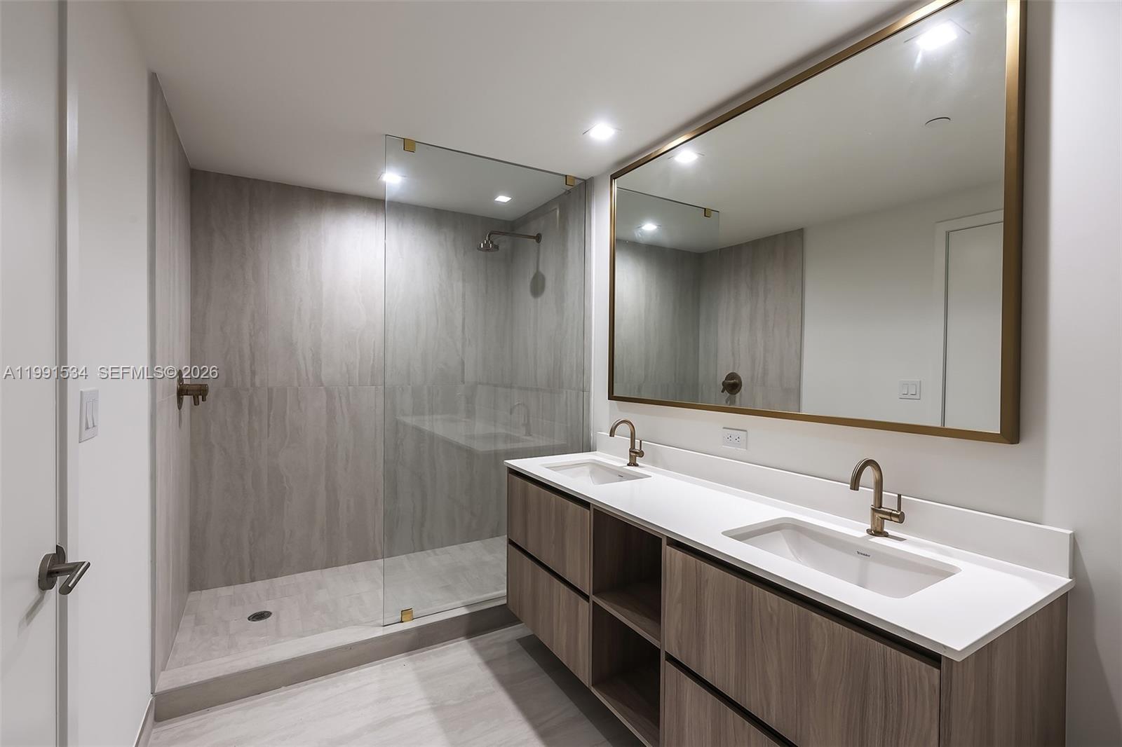 77 SE 5th Street # 2403