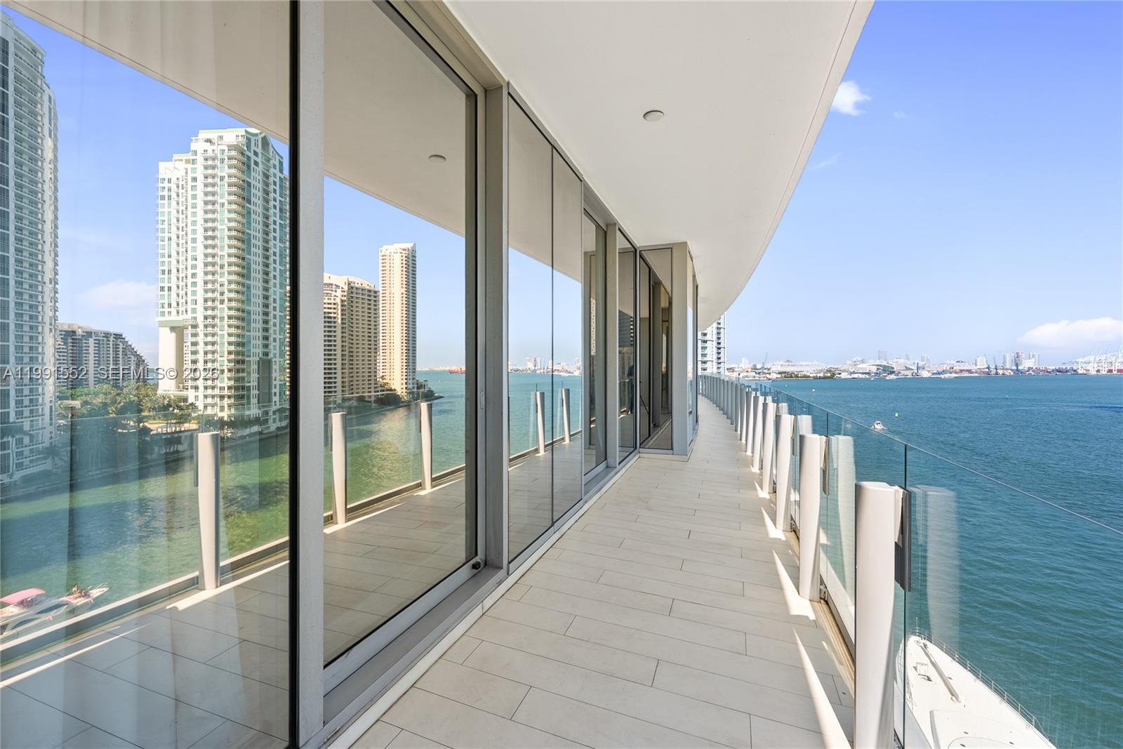 300 Biscayne Boulevard Way # 901E