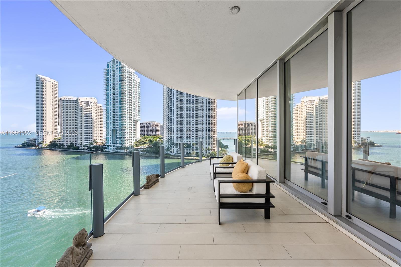 300 Biscayne Boulevard Way # 901E