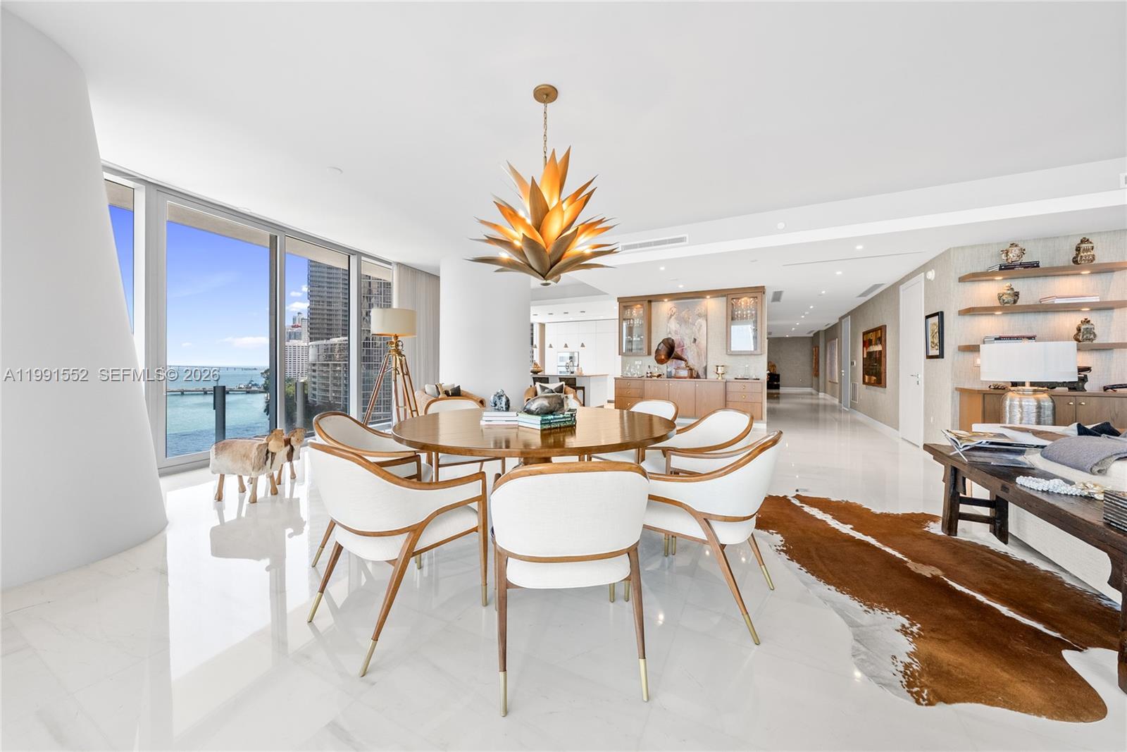 300 Biscayne Boulevard Way # 901E