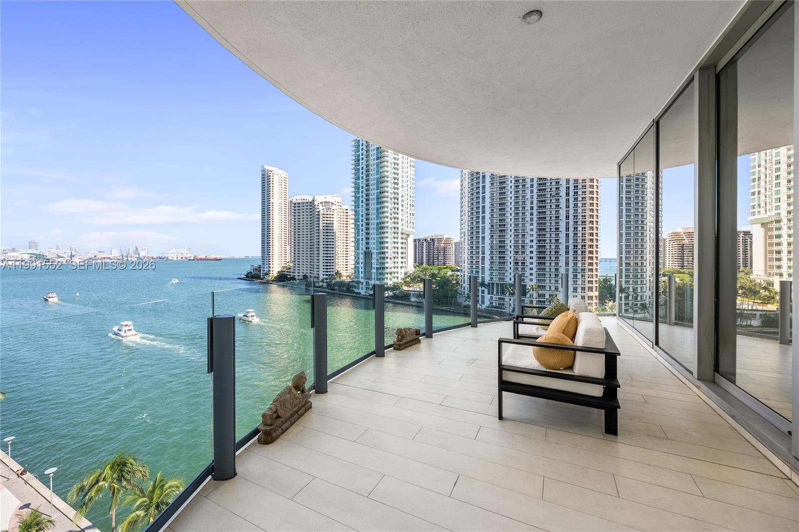 300 Biscayne Boulevard Way # 901E
