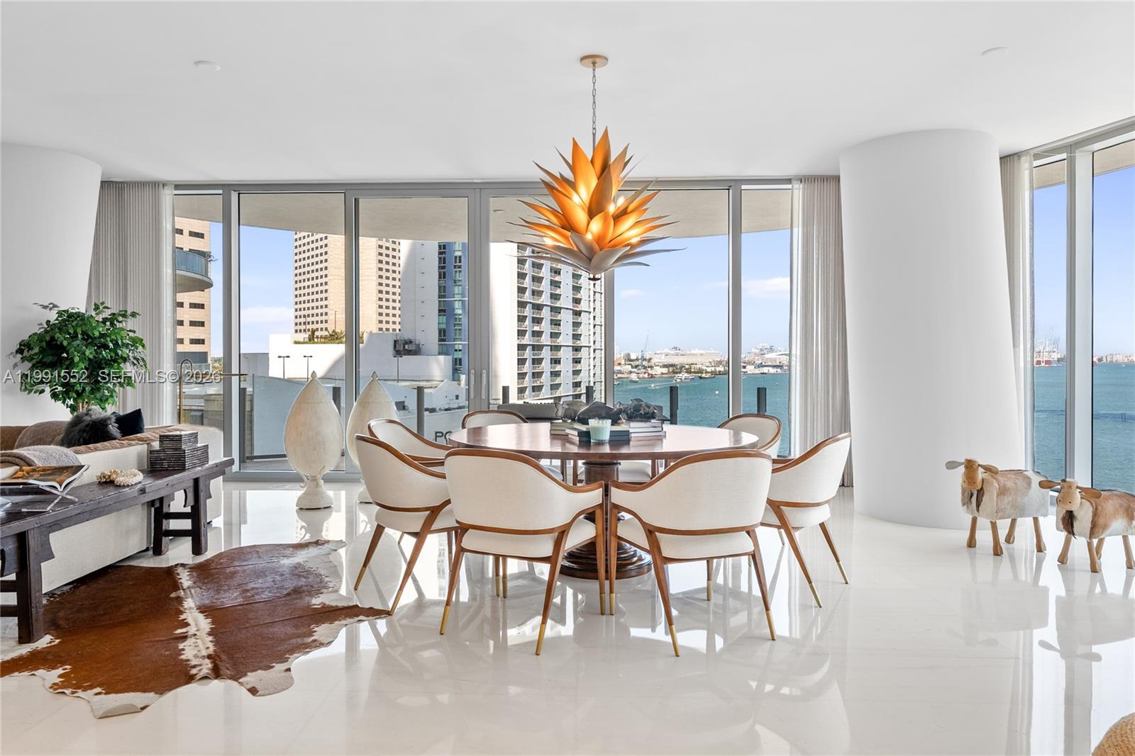 300 Biscayne Boulevard Way # 901E