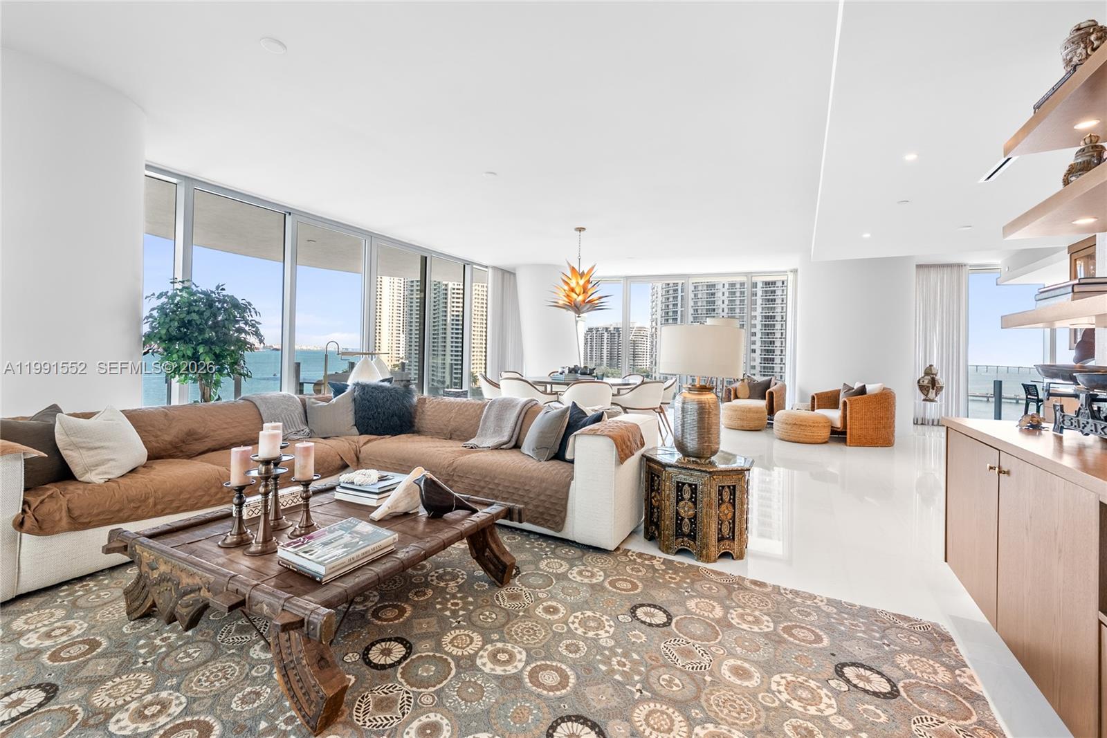 300 Biscayne Boulevard Way # 901E
