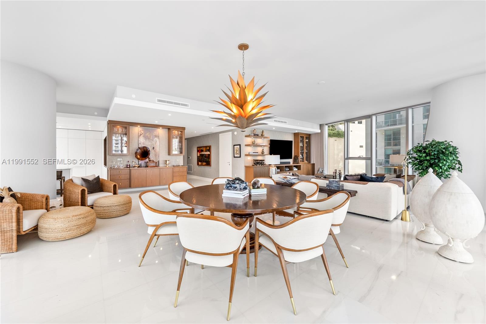 300 Biscayne Boulevard Way # 901E