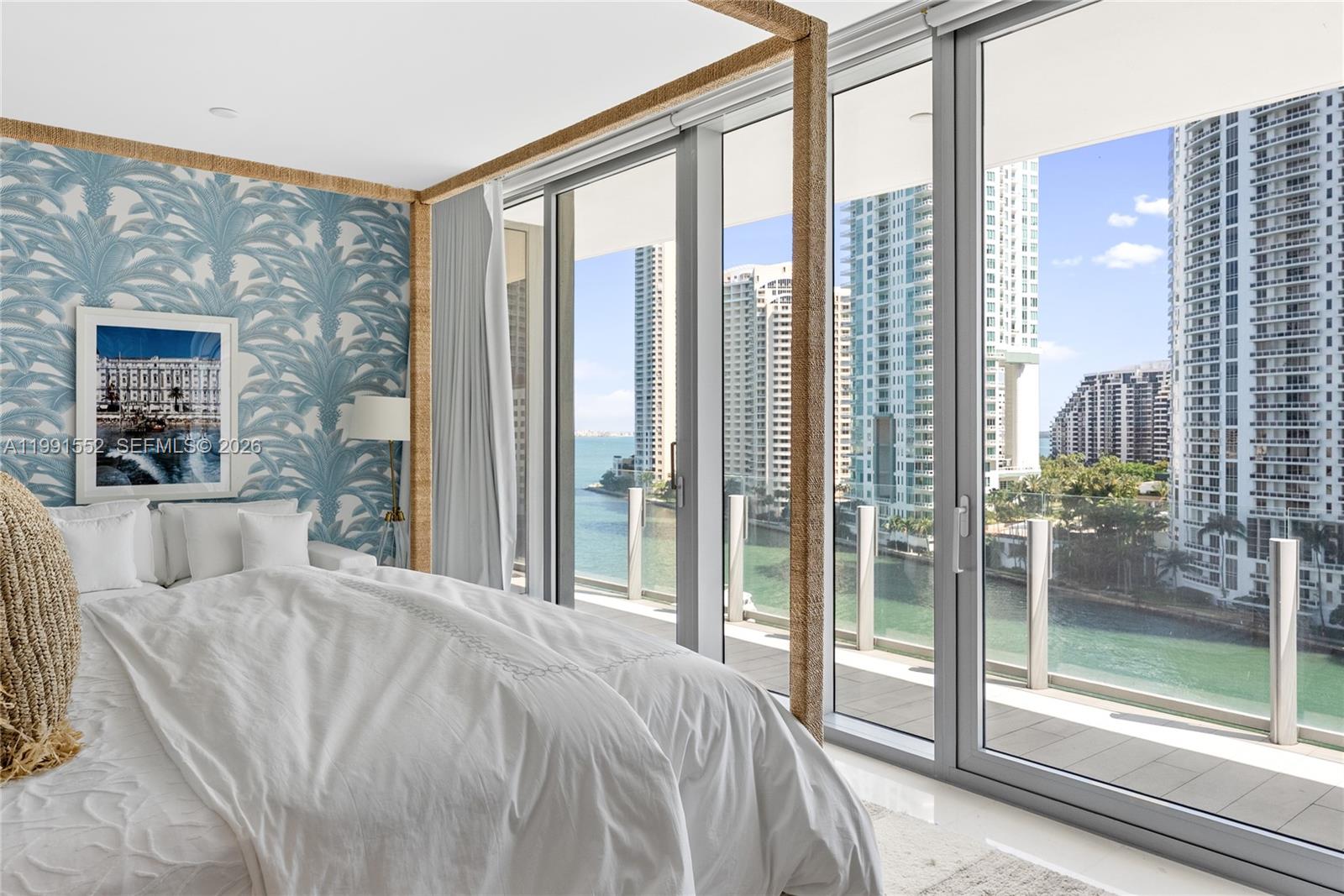 300 Biscayne Boulevard Way # 901E