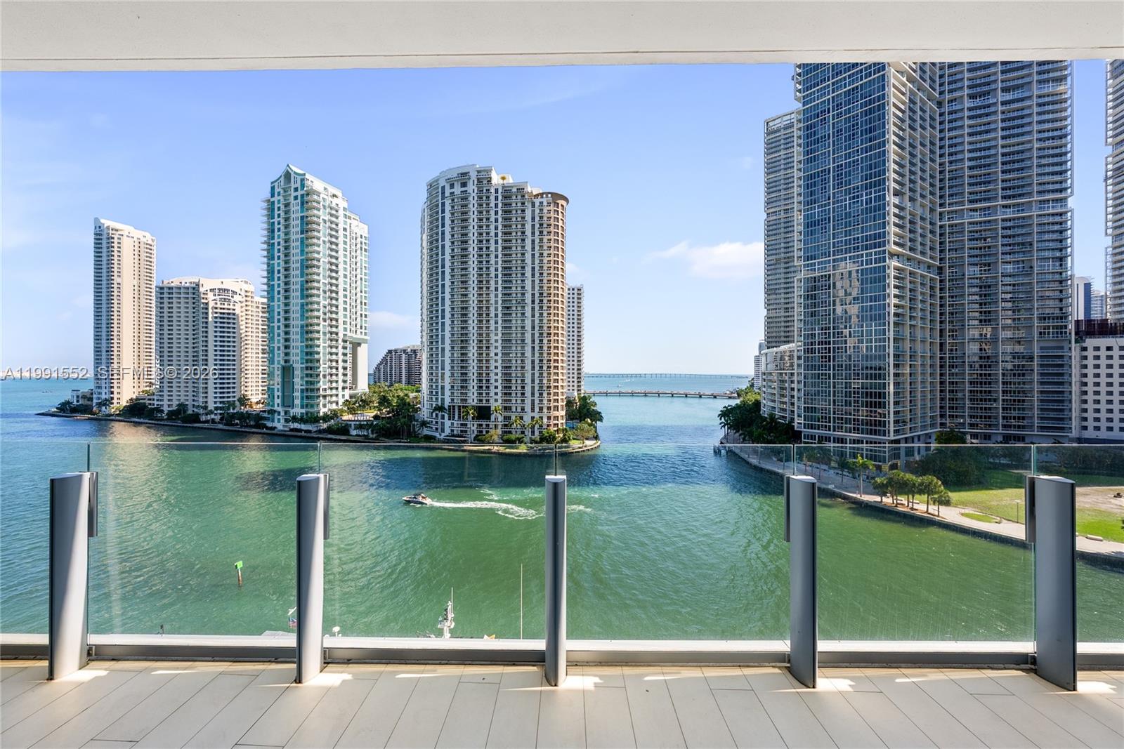 300 Biscayne Boulevard Way # 901E