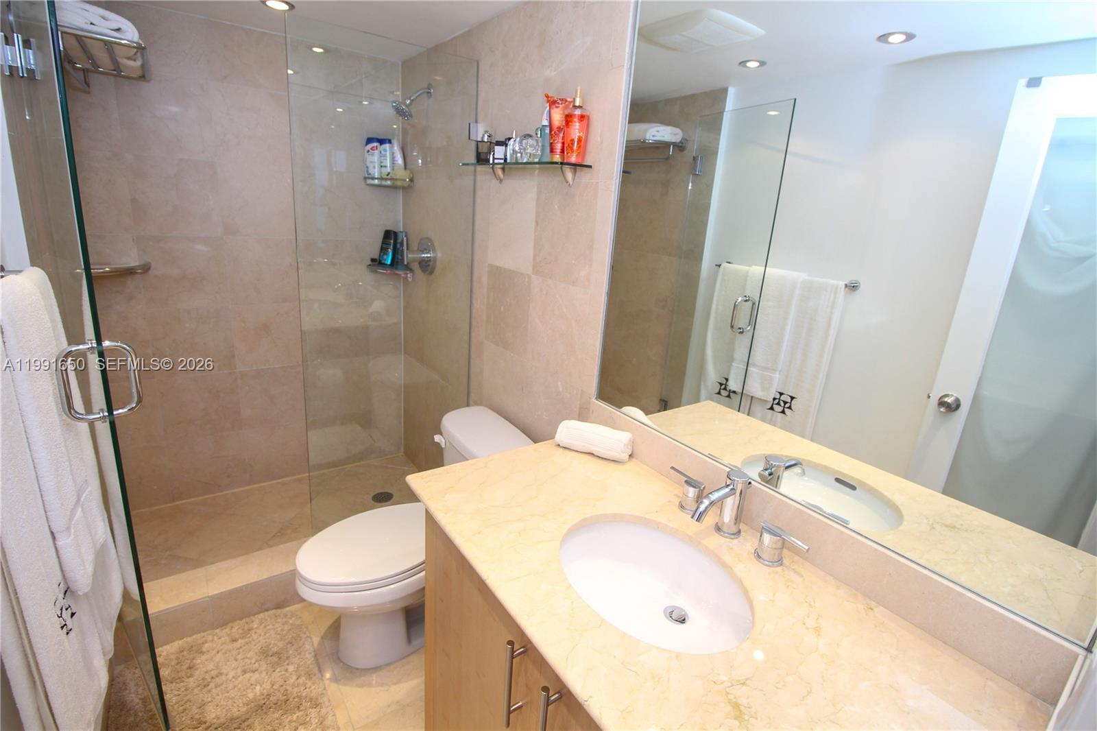 10275 Collins Ave # 833