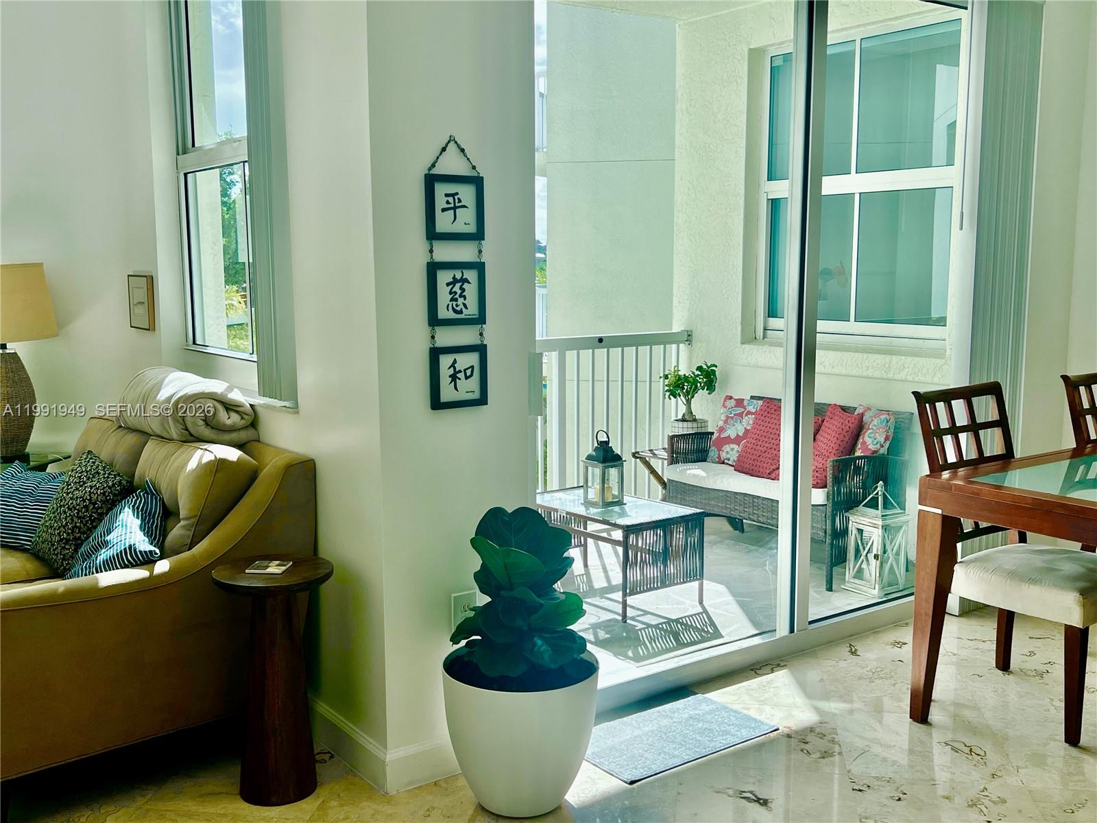 9172 Collins Ave # 305