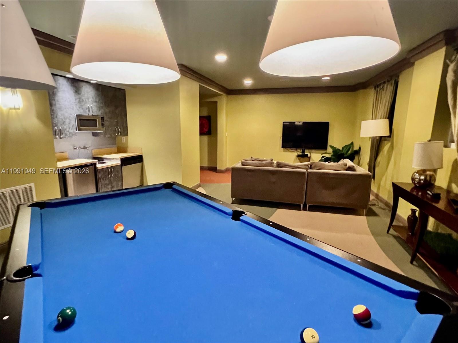 9172 Collins Ave # 305