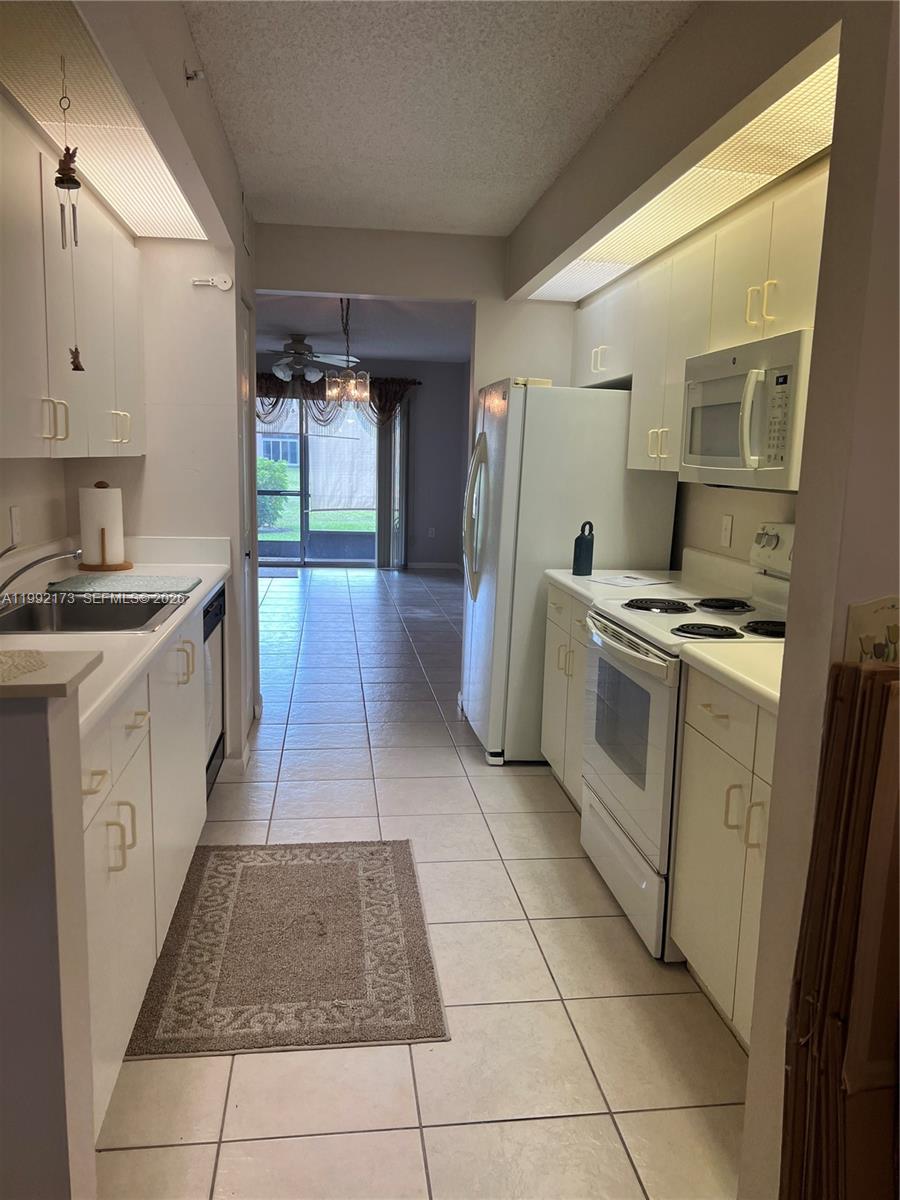 12550 SW 15 St # 106E