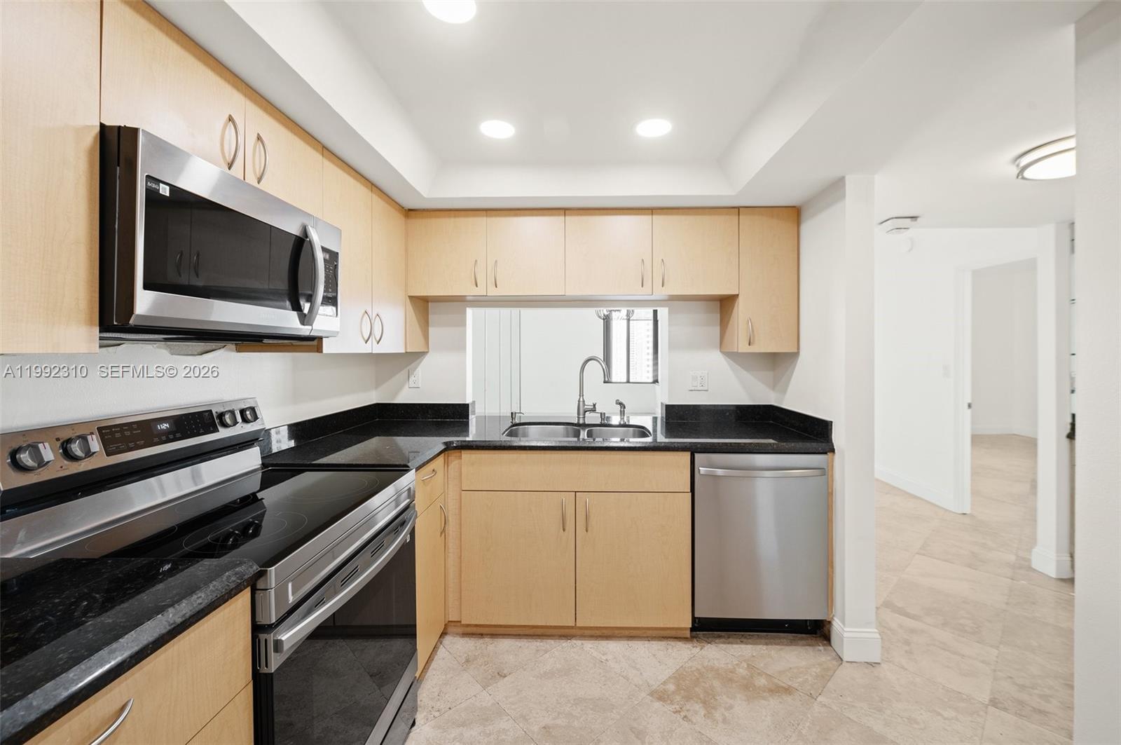 520 Brickell Key Dr # A1712