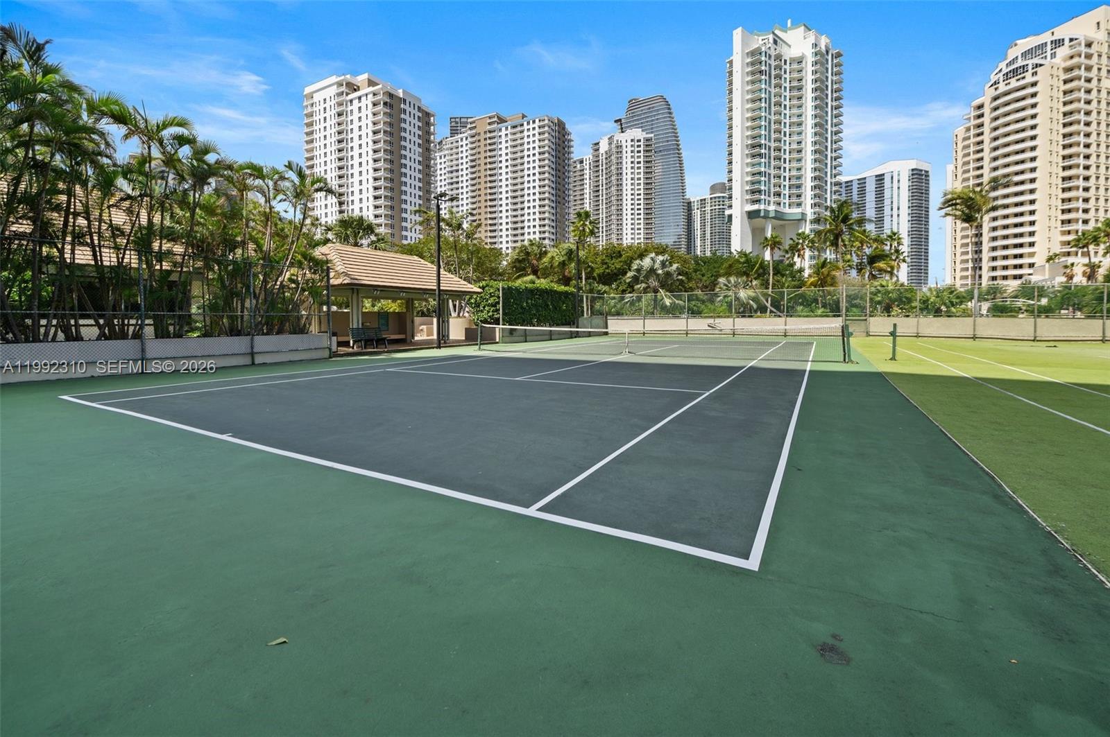 520 Brickell Key Dr # A1712