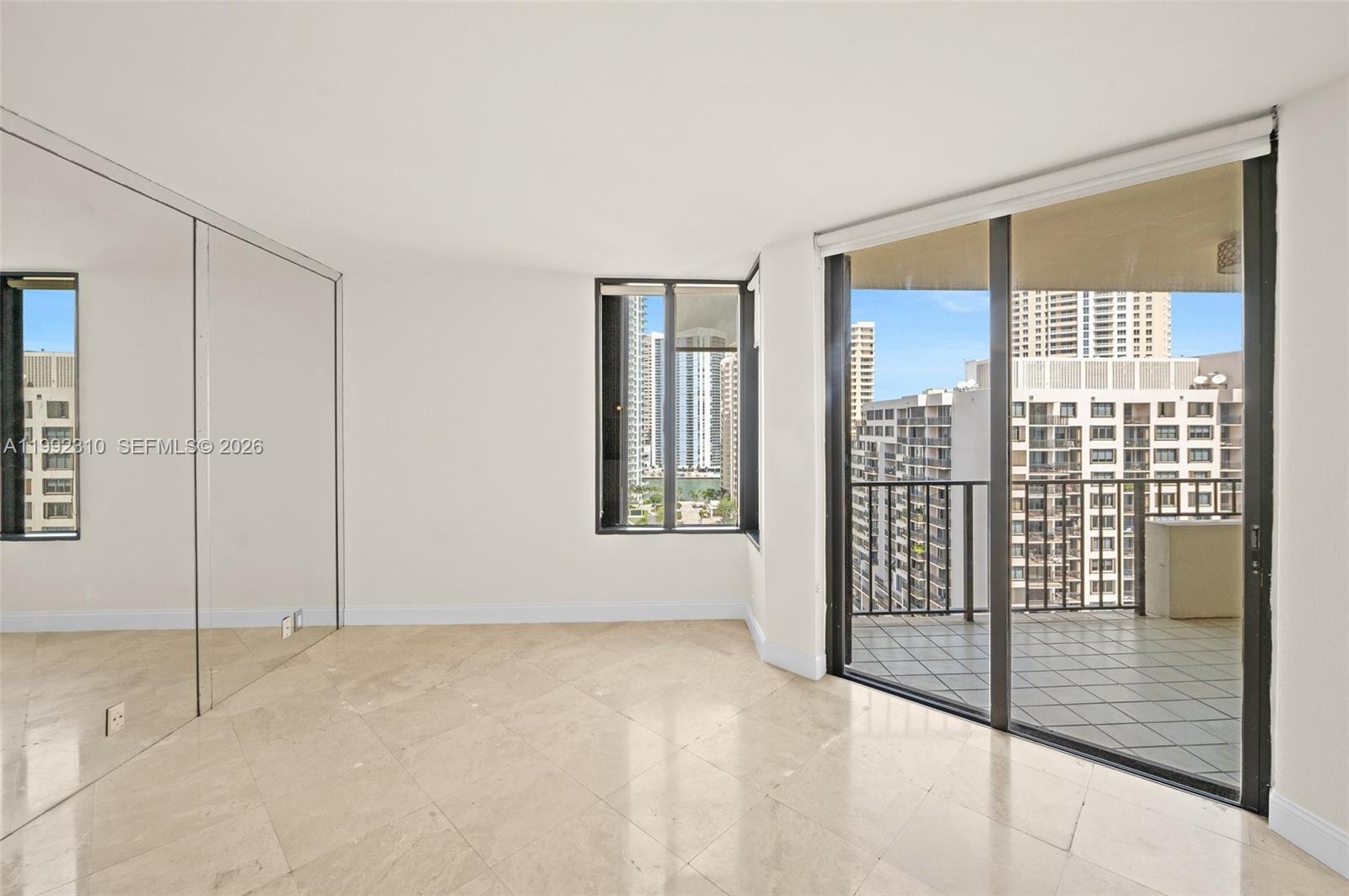 520 Brickell Key Dr # A1712