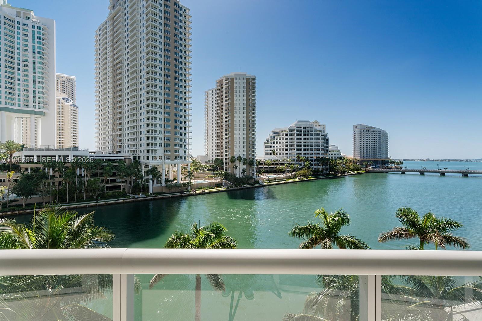 495 Brickell Ave Unit: BAY407