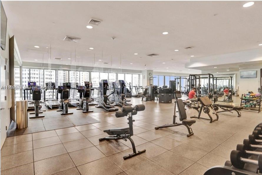 495 Brickell Ave Unit: BAY407