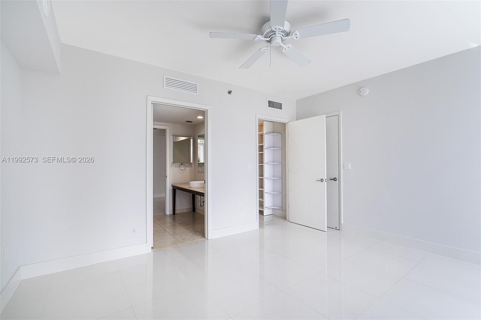 495 Brickell Ave Unit: BAY407