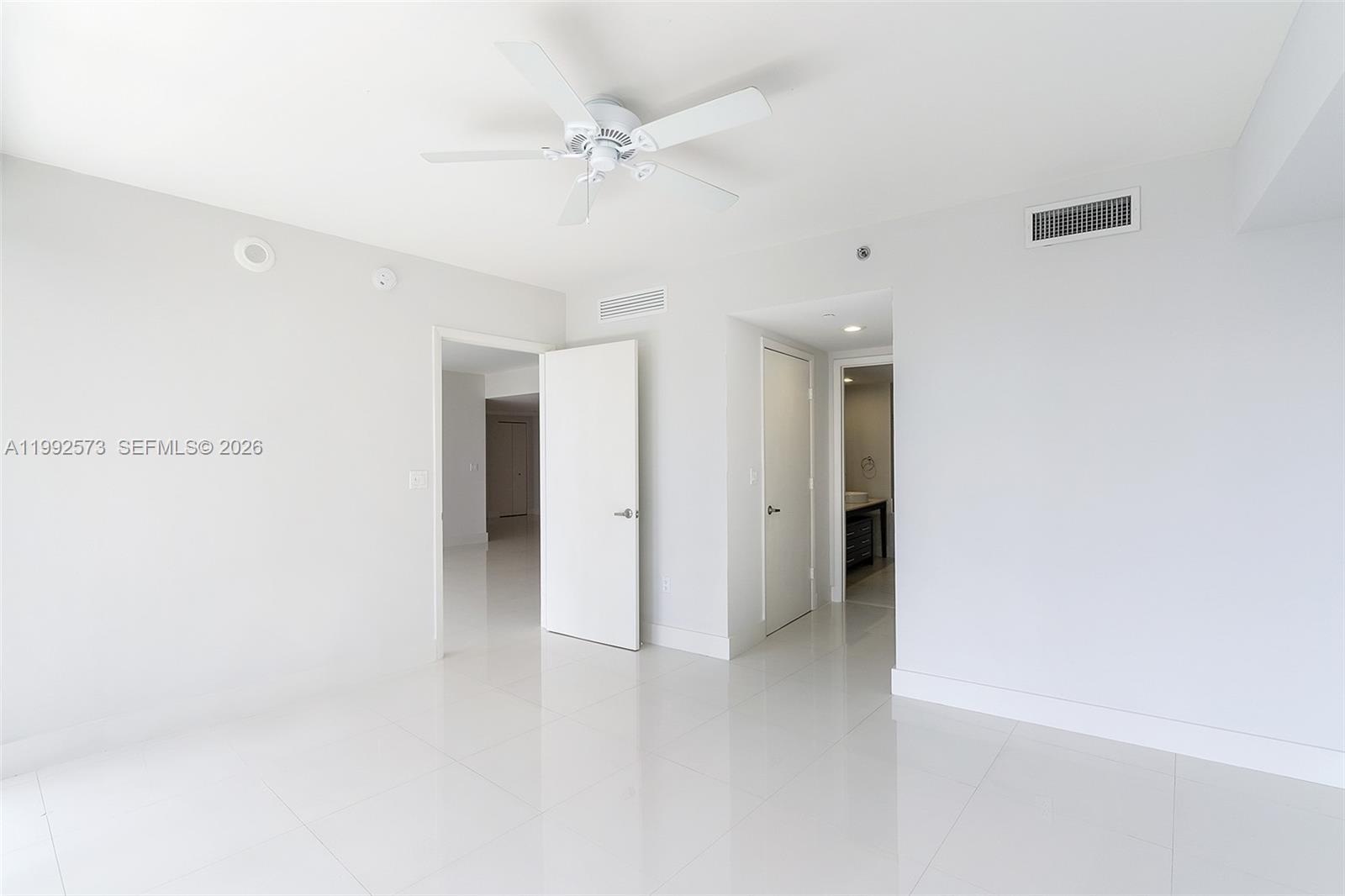 495 Brickell Ave Unit: BAY407