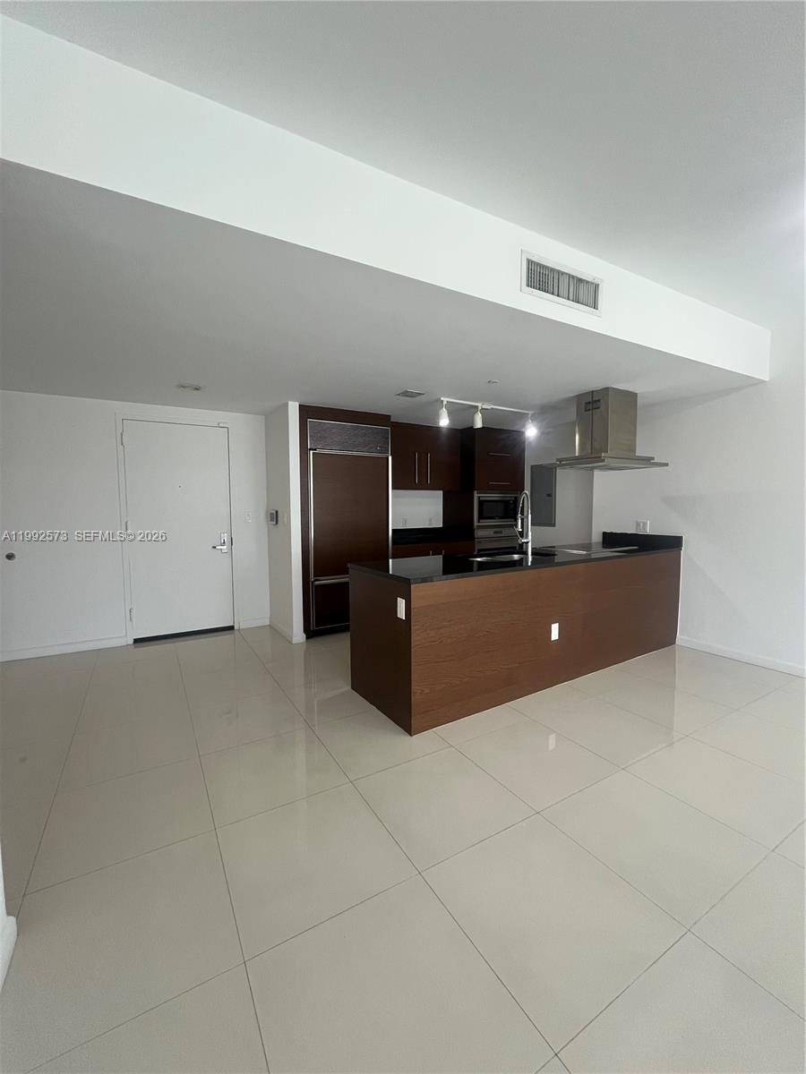 495 Brickell Ave Unit: BAY407