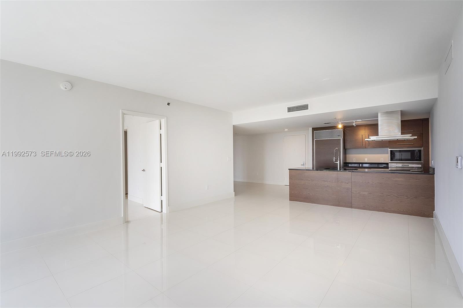 495 Brickell Ave Unit: BAY407