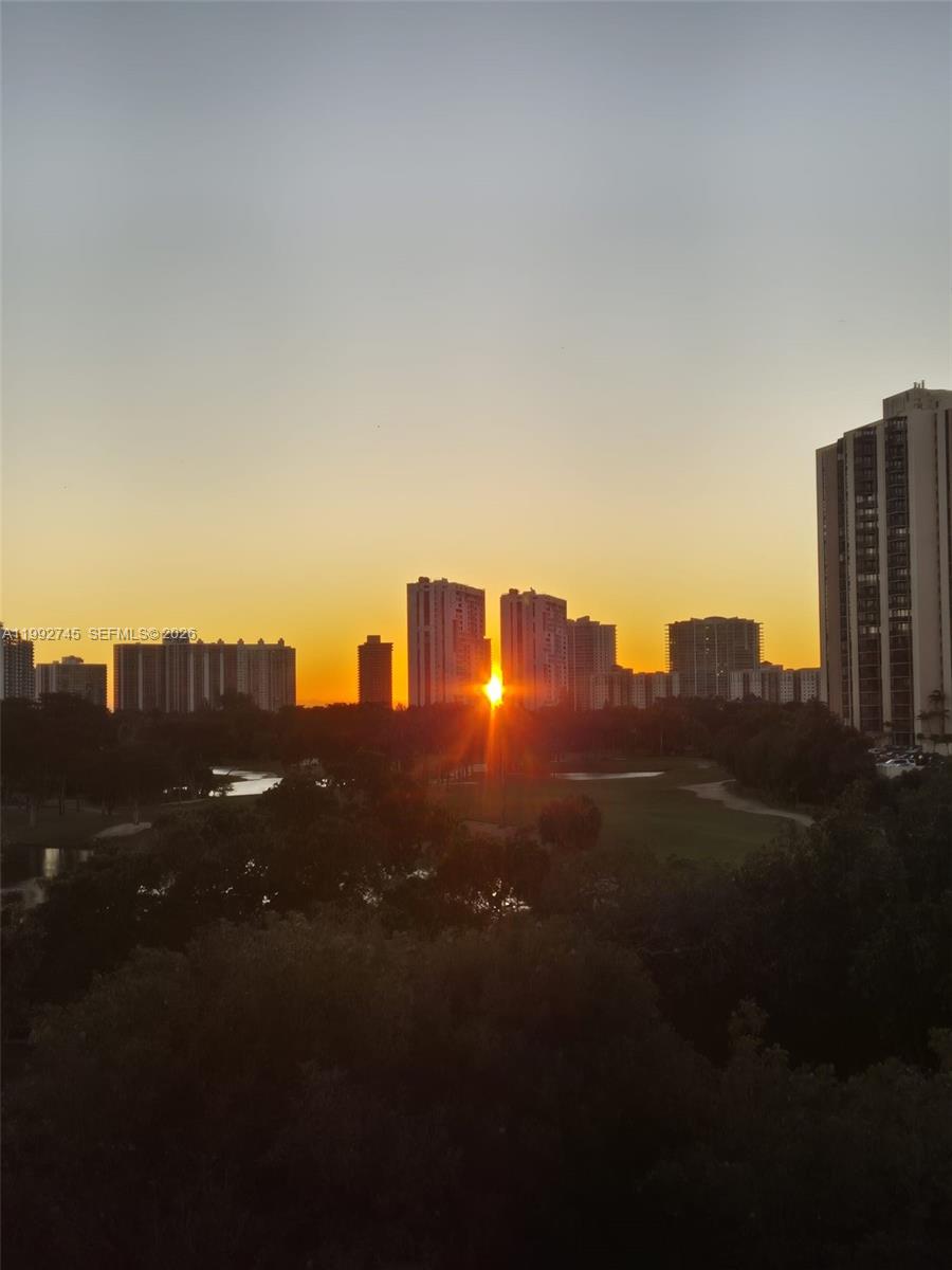 20400 W Country Club Dr # 605