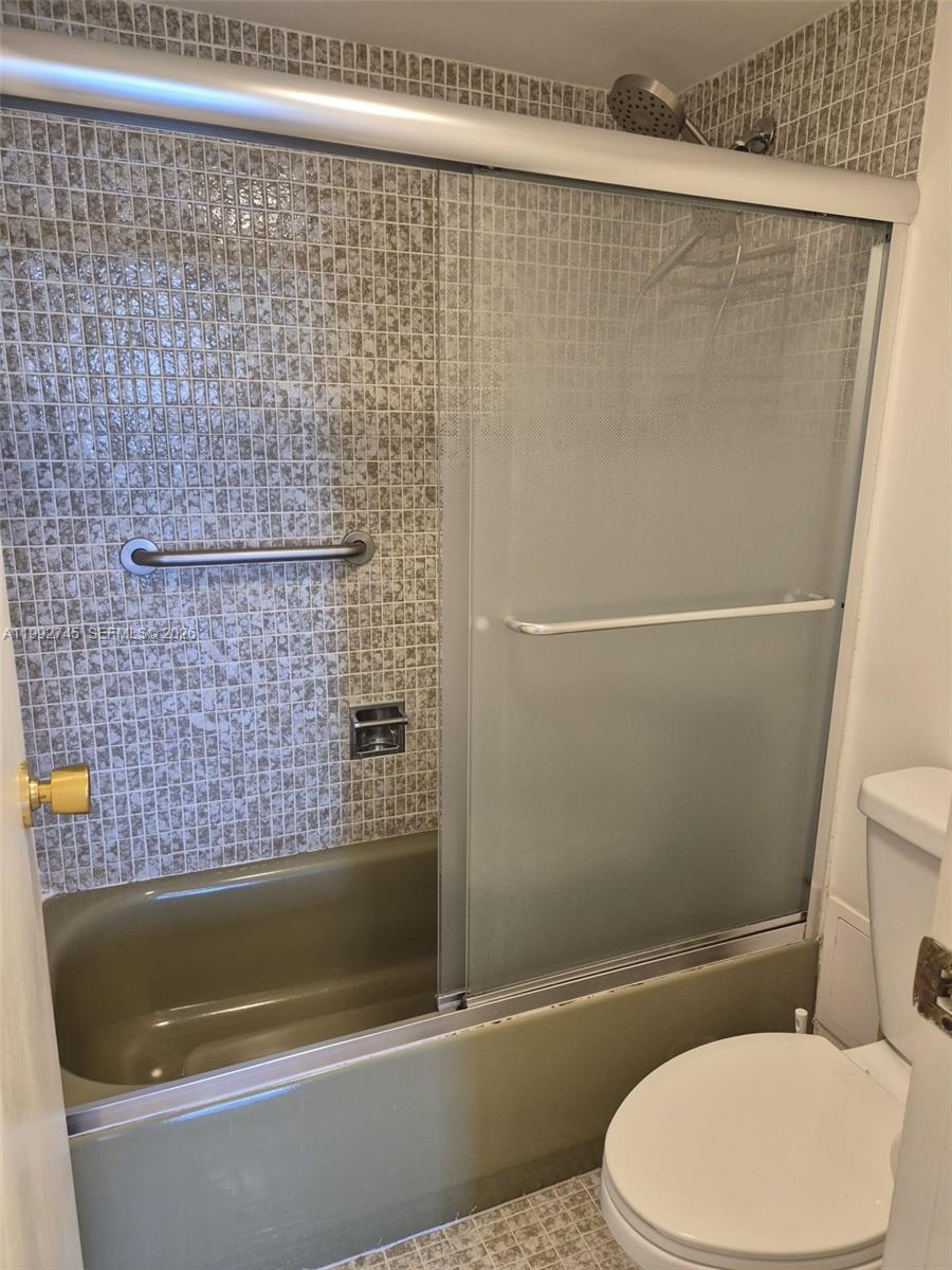 20400 W Country Club Dr # 605