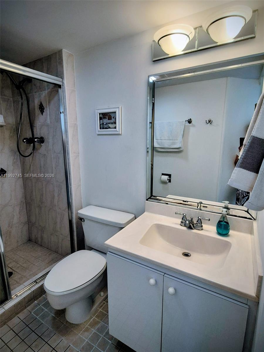 20400 W Country Club Dr # 605