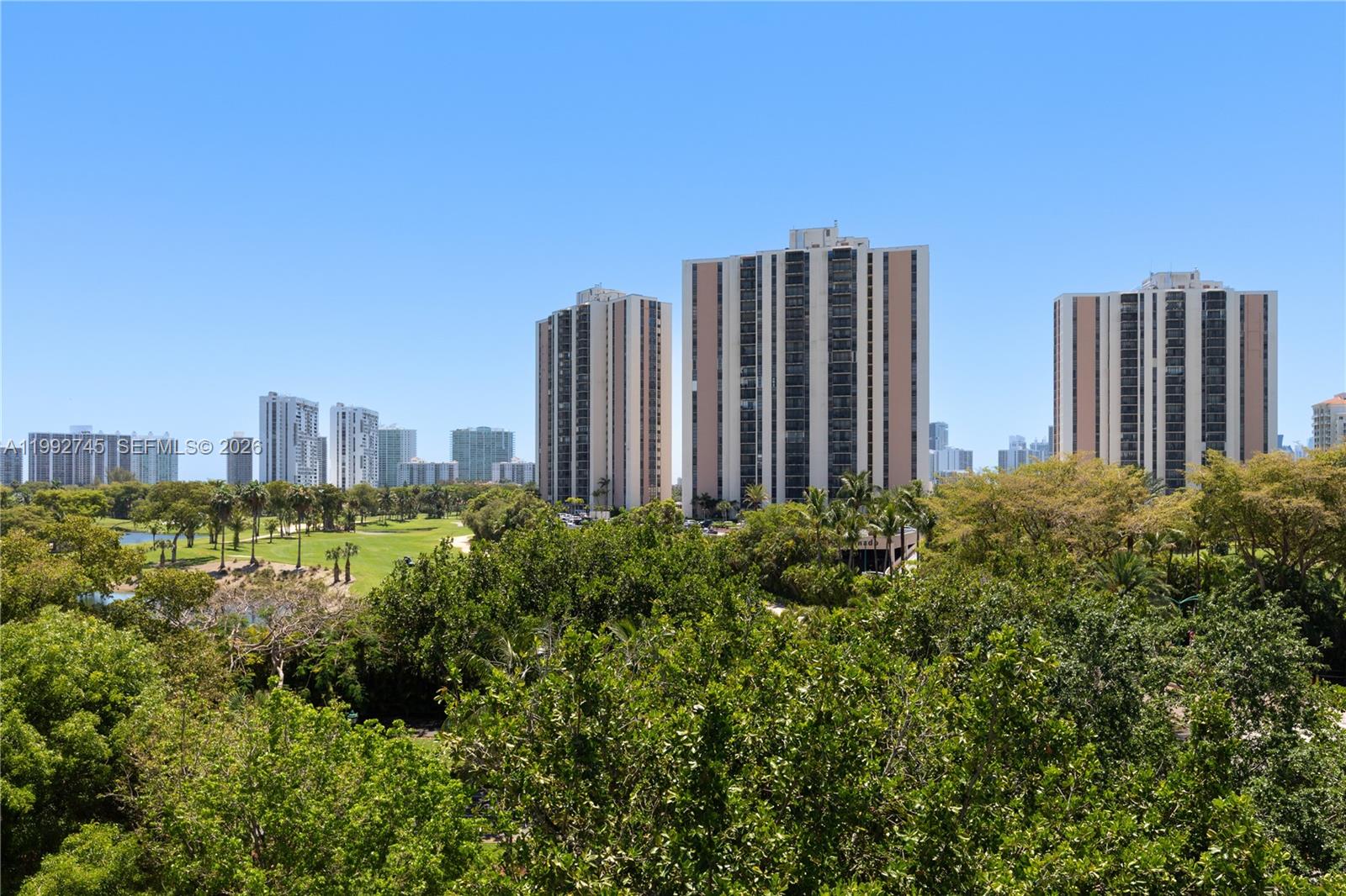 20400 W Country Club Dr # 605