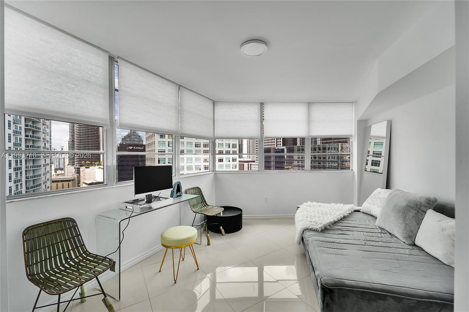 825 Brickell Bay Dr # 2048