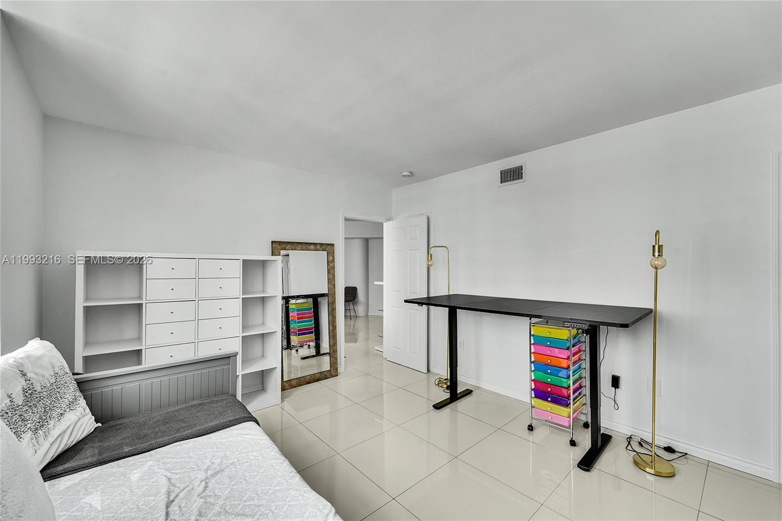 825 Brickell Bay Dr # 2048