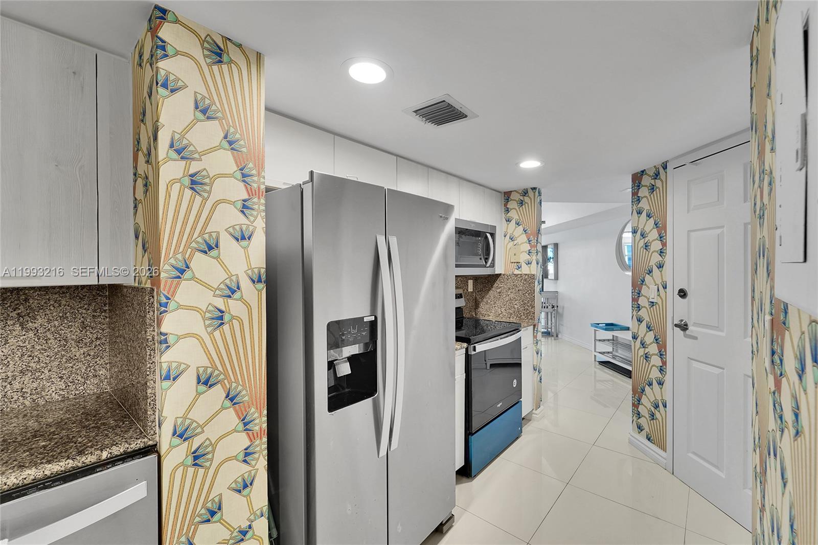 825 Brickell Bay Dr # 2048